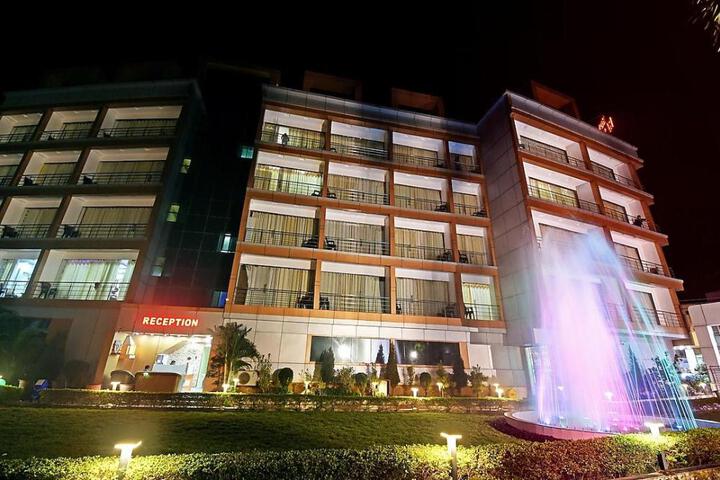General 4 of 8