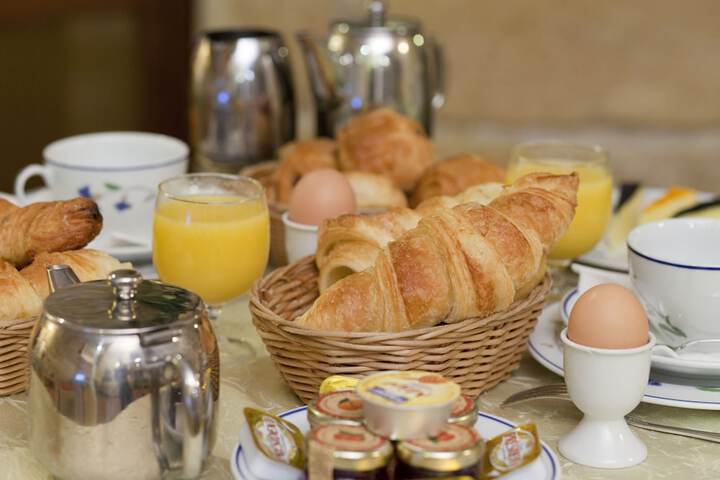 Breakfast/Coffee Service 61 of 69