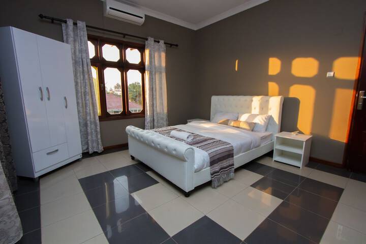 Room 16 of 27