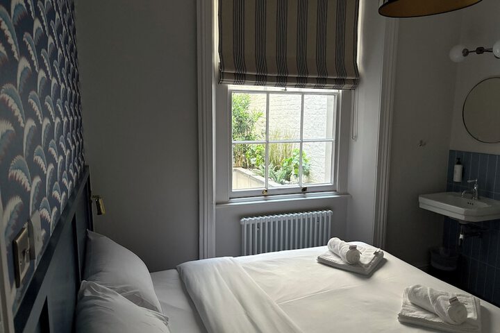 Room 47 of 78