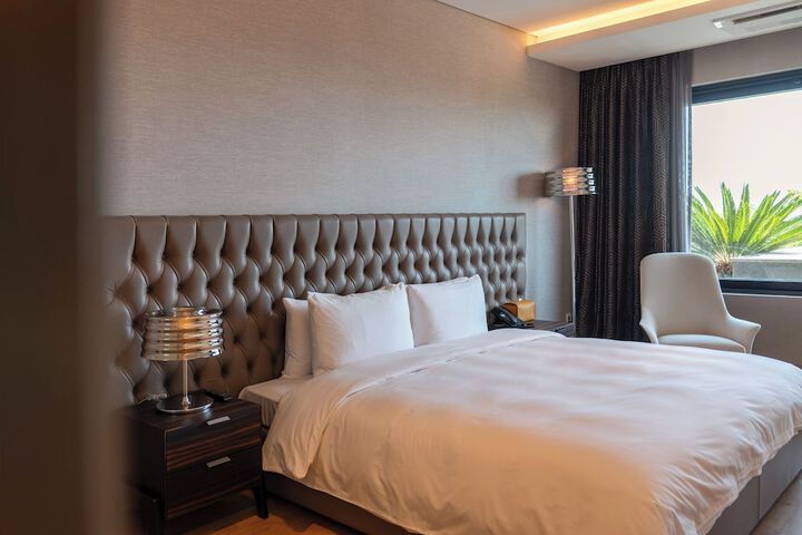 Room 9 of 57
