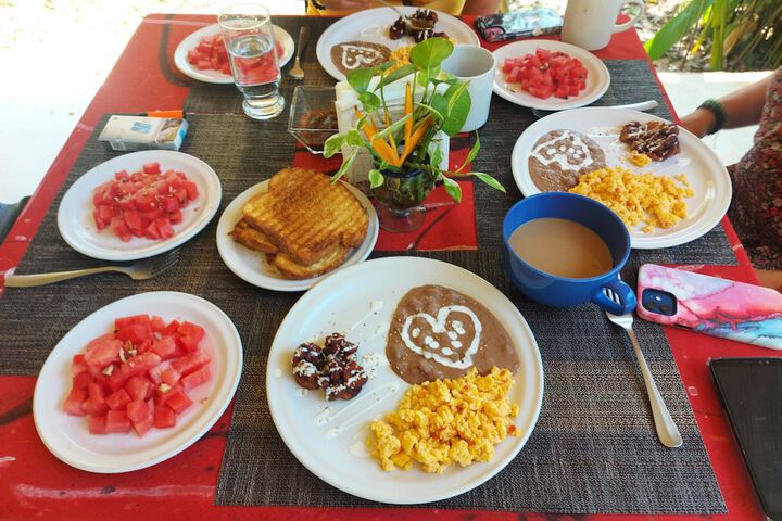 Breakfast/Coffee Service 22 of 31