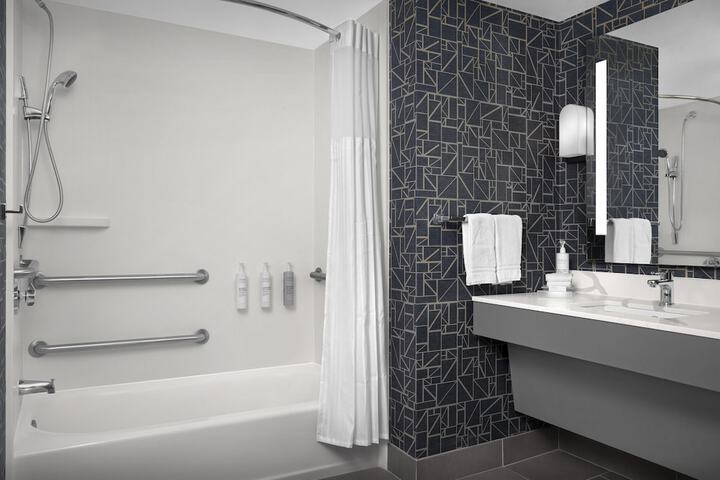 Bathroom shower