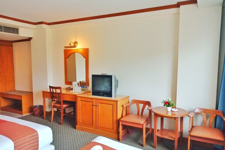 Room 4 of 47