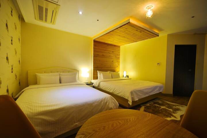 Room 6 of 39