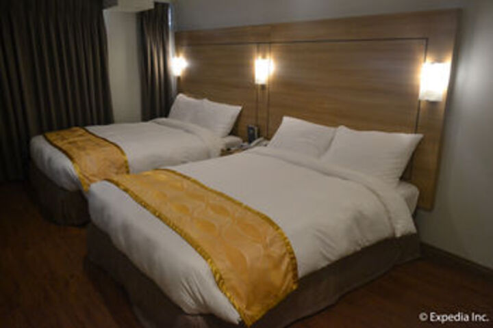 Room 42 of 85