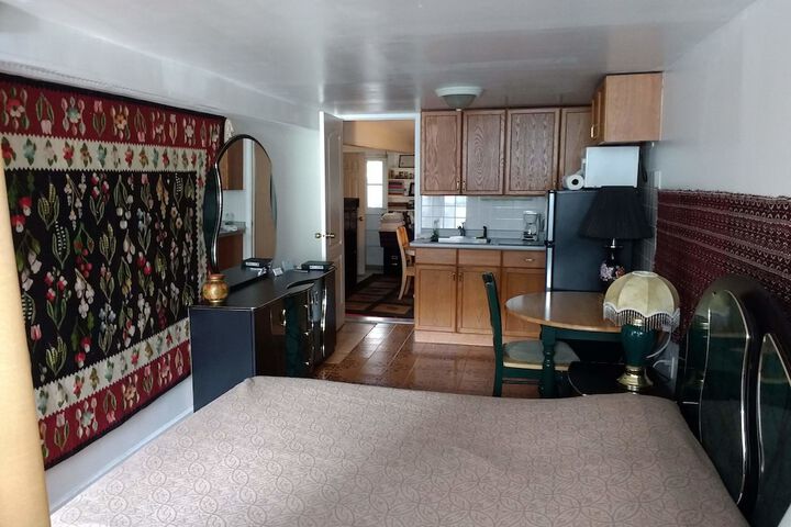 Room 3 of 16