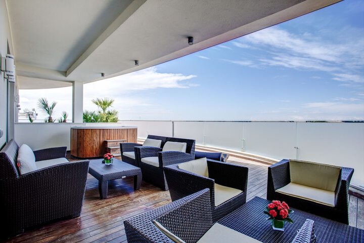 Terrace/Patio 34 of 94
