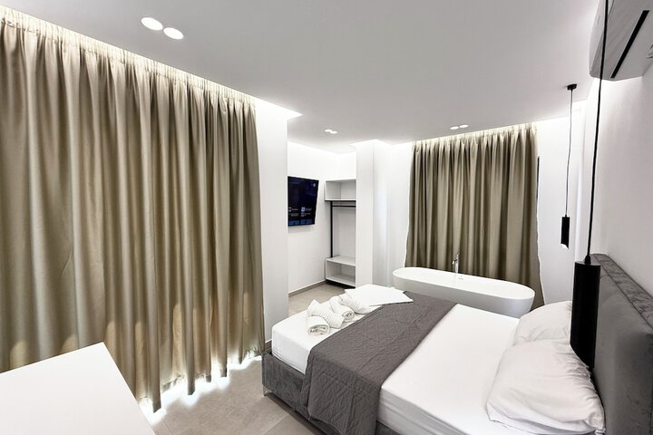 Room 86 of 104