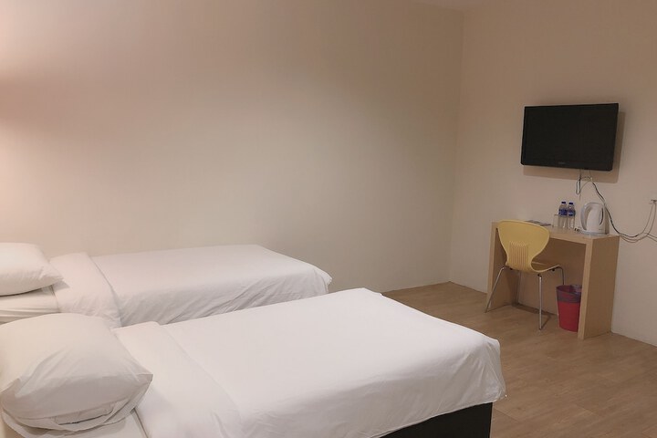 Room 30 of 73