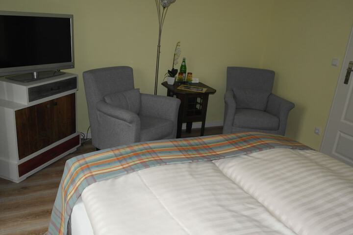Room 15 of 138