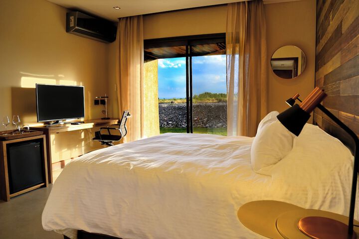 Room 10 of 43
