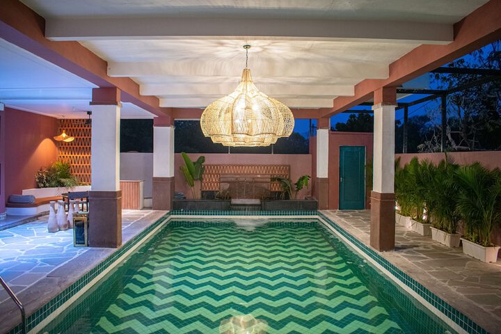 Pool 65 of 84
