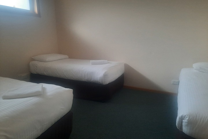 Room 13 of 29