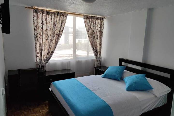 Room 9 of 32