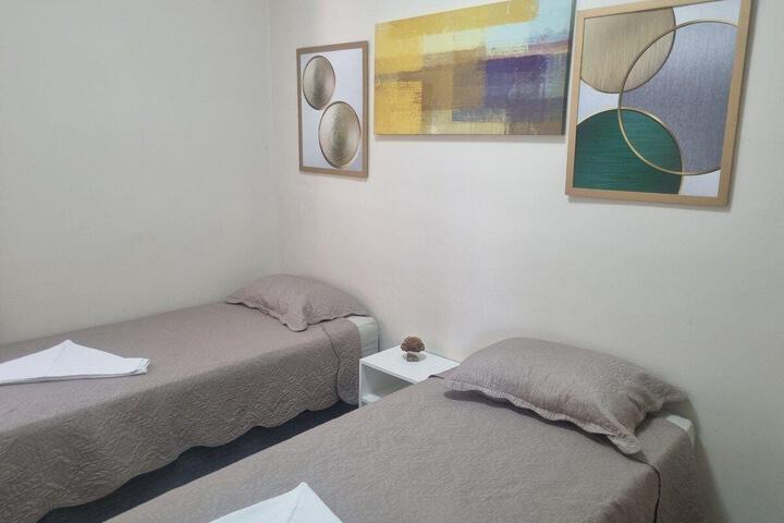Room 6 of 30
