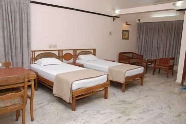Room 5 of 10