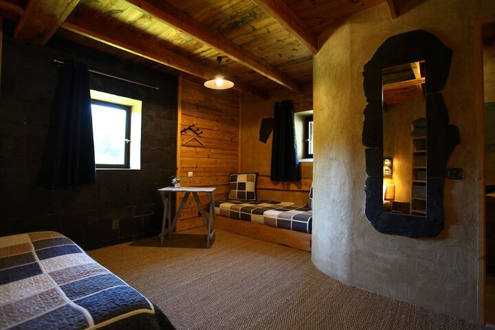 Room 17 of 26
