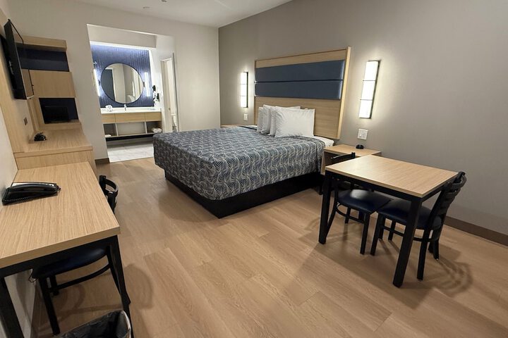 Room 5 of 31