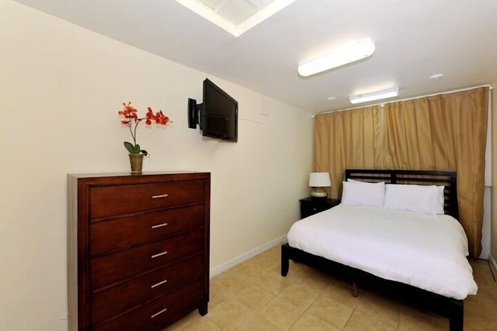 Room 60 of 324