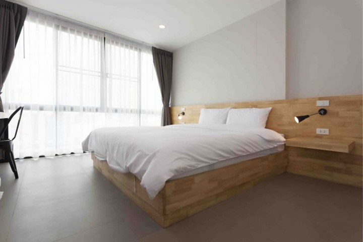 Room 7 of 28