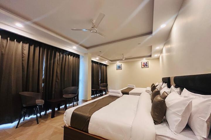 Room 35 of 50