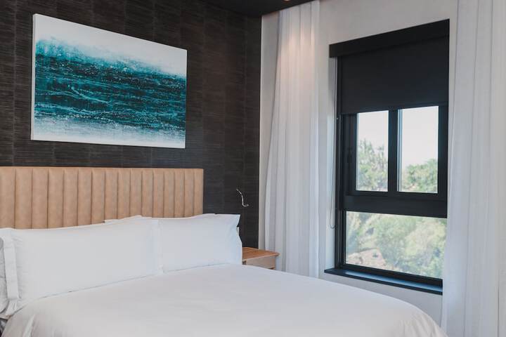 Room 3 of 29