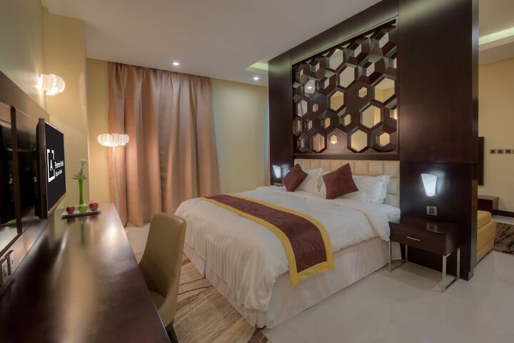 Room 16 of 35