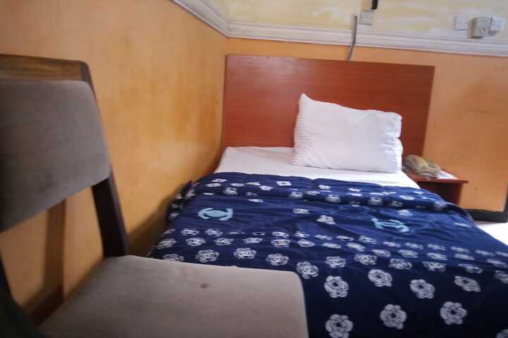 Room 29 of 52