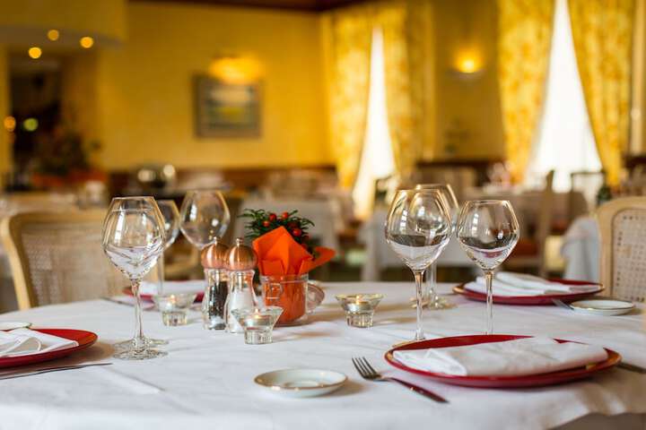 Dining Photos