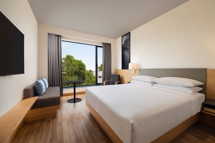 Room 4 of 29