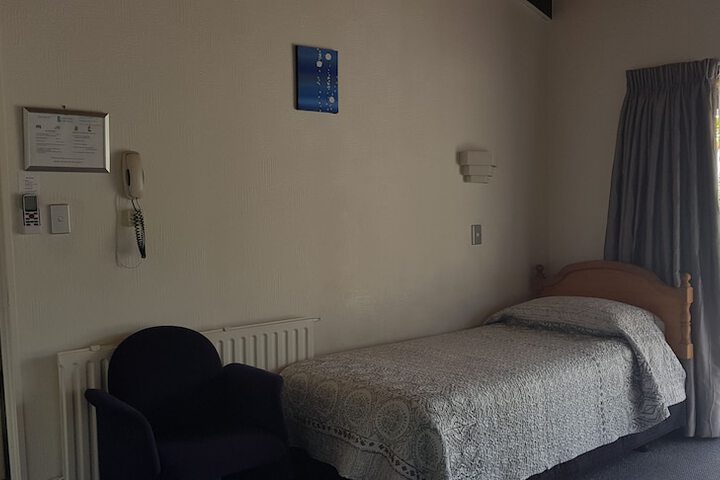 Room 24 of 48