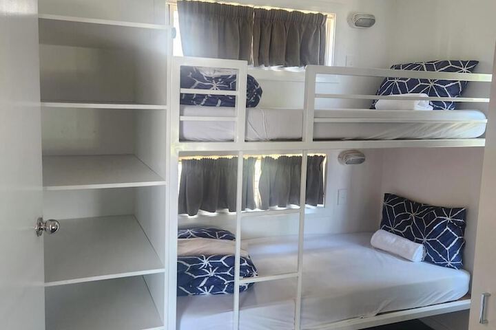 Room 21 of 99