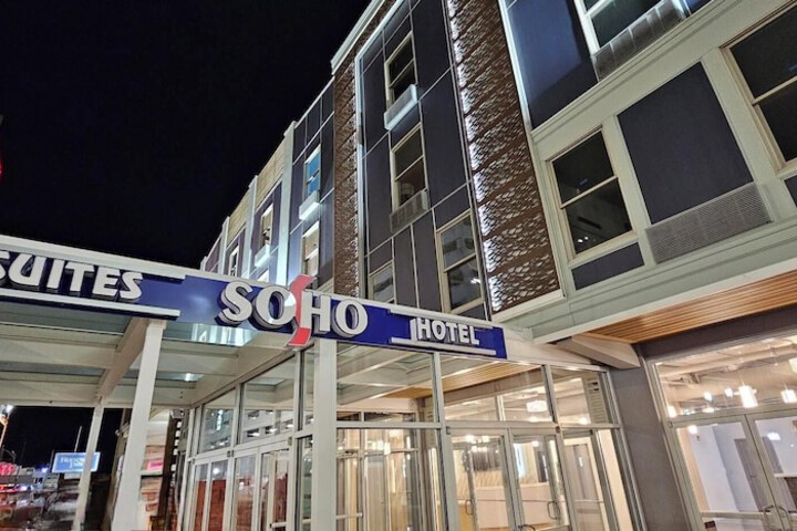 Hotel 30 of 31