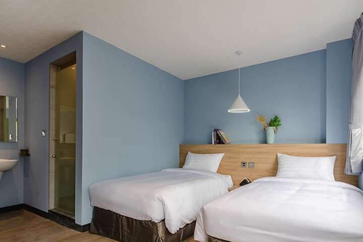 Room 42 of 88