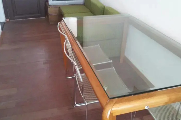 Room 5 of 14