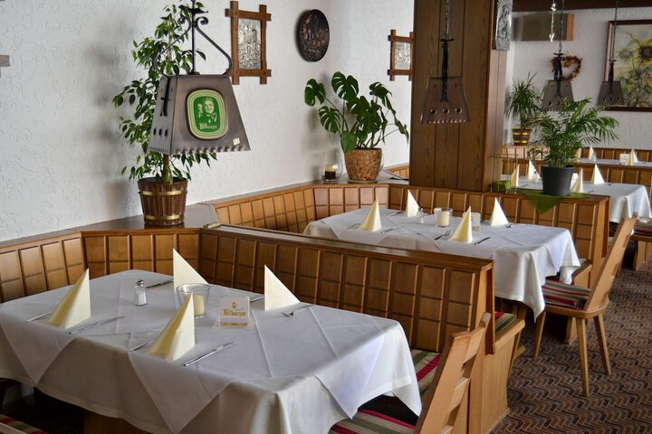 Dining 29 of 46