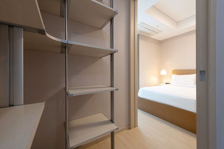 Room 21 of 85