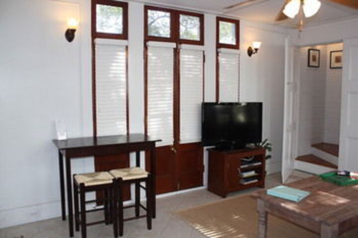 Room 11 of 11
