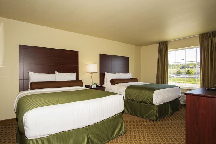 Quadruple Queen Bed (7 of 7)