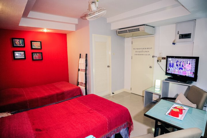 Room 18 of 65