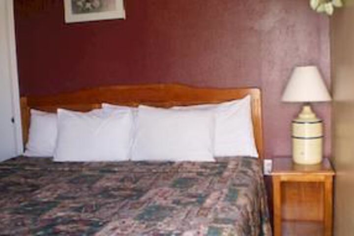 Room 15 of 30