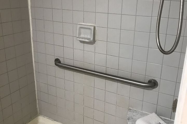 Room 15 of 51
