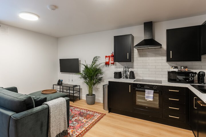 Room 35 of 62