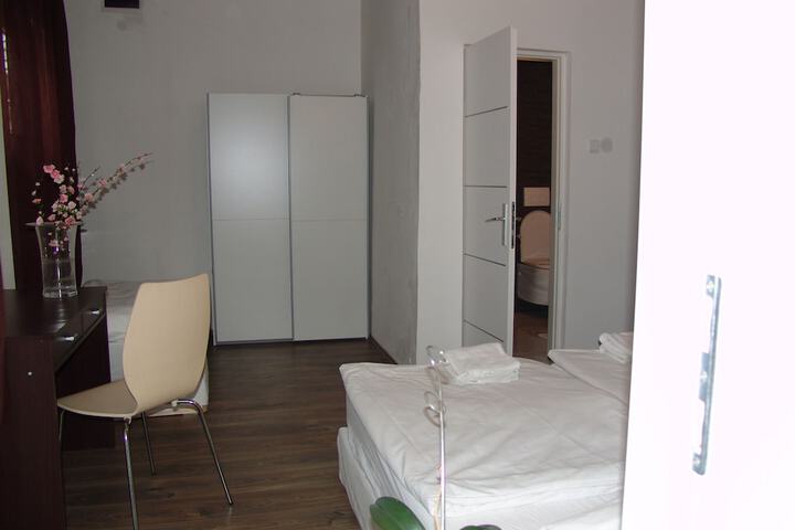 Room 20 of 62