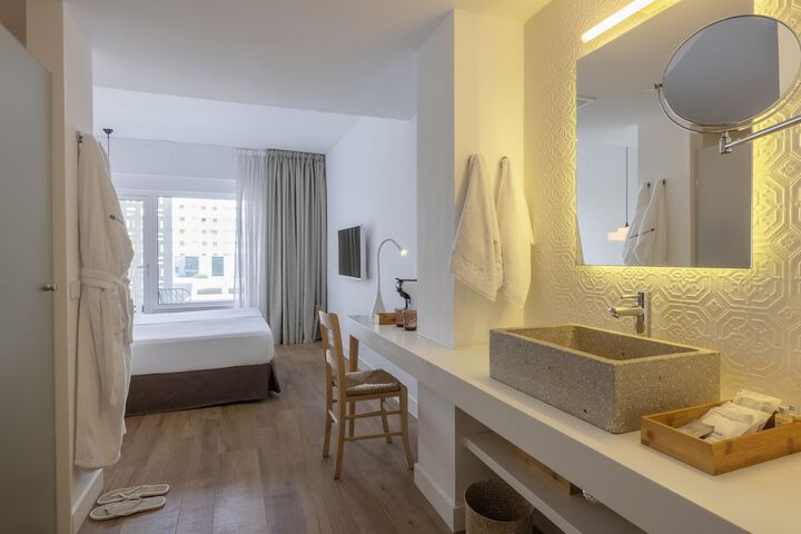 Bath Interior
