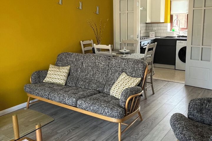 Room 2 of 14