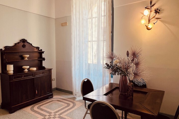 Room 13 of 190