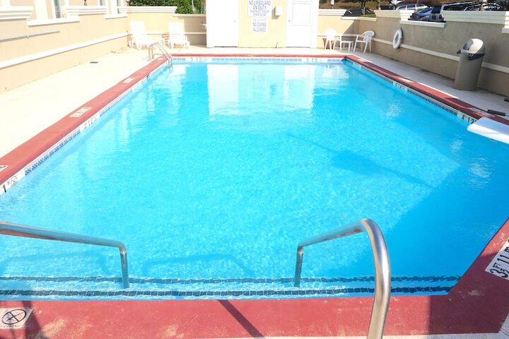 Pool 49 of 77