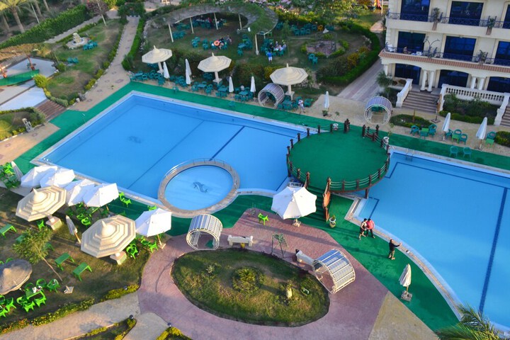 Pool 36 of 69